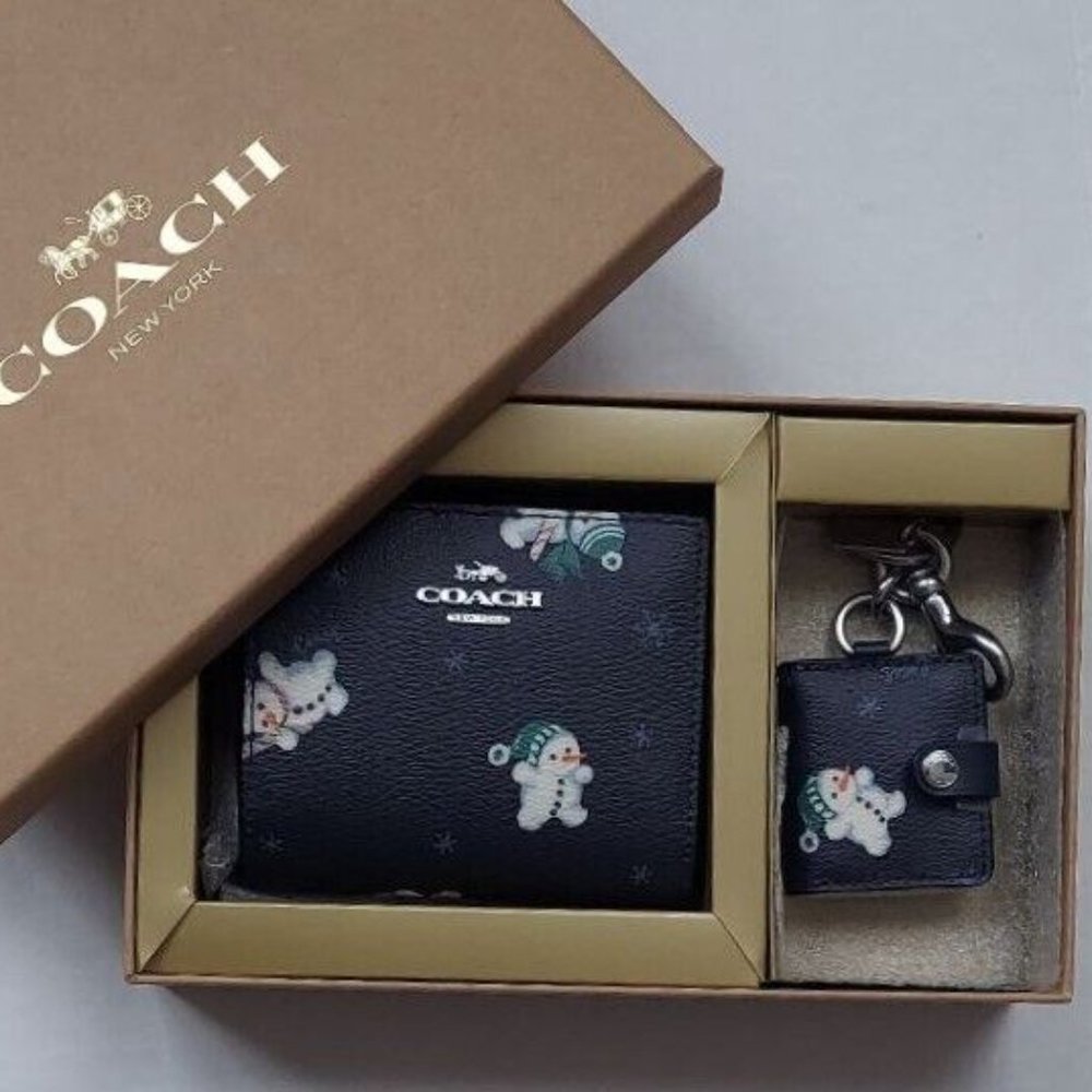 NWW Coach Boxed Snap Wallet & Picture Frame Bag Charm w/ Snowman Print C6941